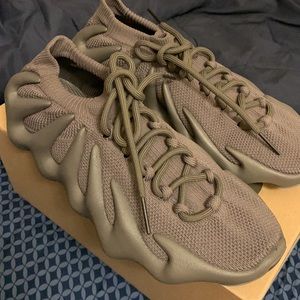 Yeezy 450 Cinder